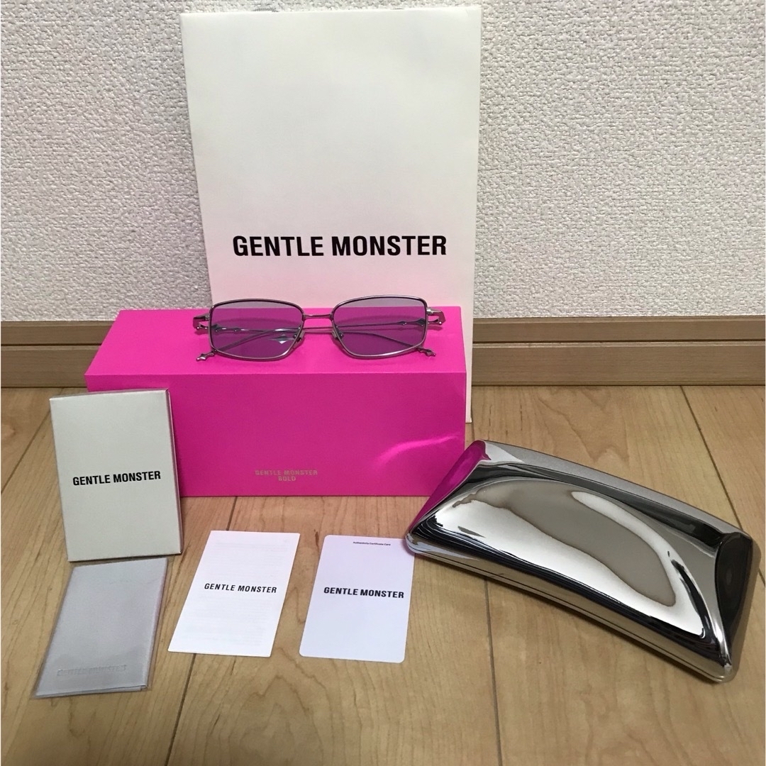 ジェントルモンスター GENTLE MONSTER Atomic 02(B) レディースのファッション小物(サングラス/メガネ)の商品写真