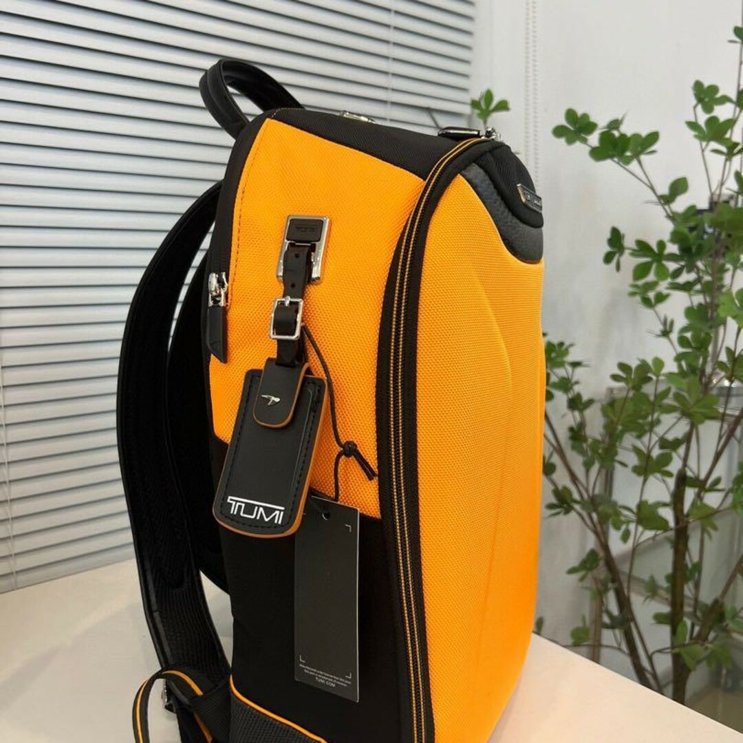 TUMI(トゥミ)の新品 TUMI×MCLAREN ヴェロシティ バックパック 373002オレンジ メンズのバッグ(バッグパック/リュック)の商品写真