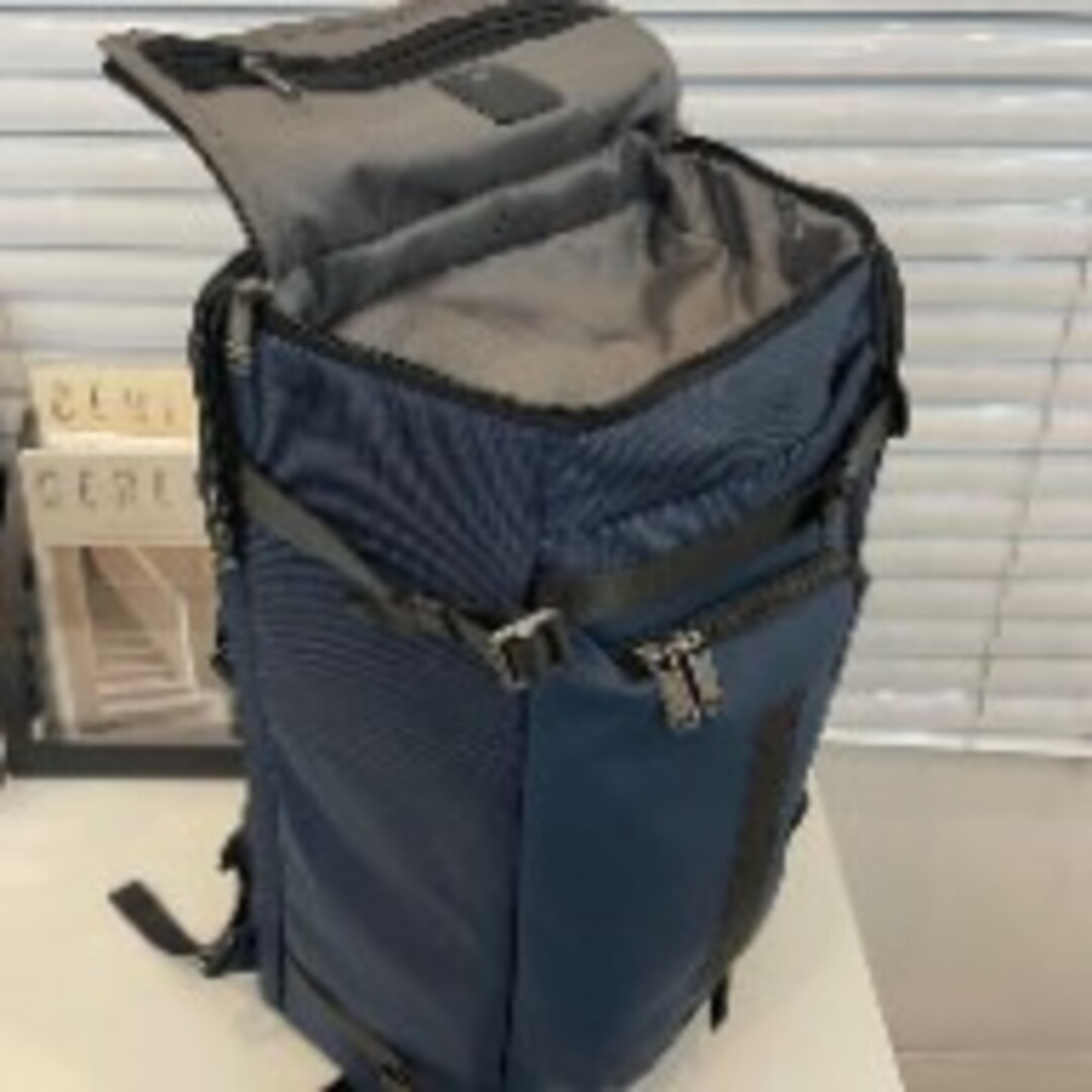 TUMI(トゥミ)の新品 TUMI 大型「エンデュアランス」バックパック ブルー メンズのバッグ(バッグパック/リュック)の商品写真