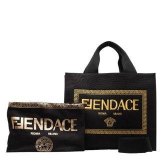 フェンディ(FENDI)の美品 フェンディ ×VERSACA ヴェルサーチ FENDACE フェンダーチェ ラ メデューサ 総柄 トートバッグ ショルダーバッグ 2WAY 8BH395 キャンバス レディース FENDI 【228-48078】(トートバッグ)