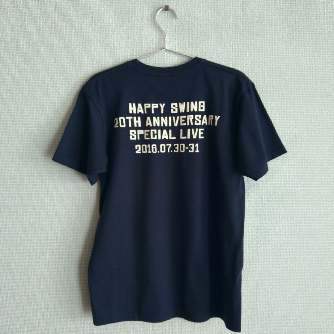 GLAY ライブTシャツ We Love HAPPY SWING Sサイズ エンタメ/ホビーのタレントグッズ(ミュージシャン)の商品写真