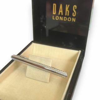 箱付き美品　DAKS　ダックス　ロゴ刻印　ネクタイピン　シルバー