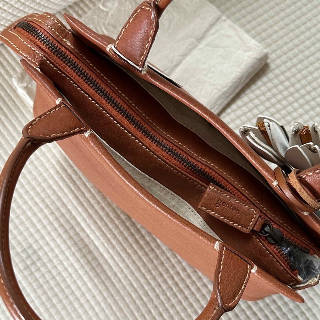 genten バッグ・チャーム付き genten バッグ・チャーム付き