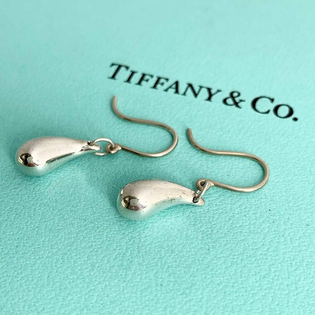 Tiffany & Co.(ティファニー)のTIFFANY&Co. ティファニー ティアドロップ フック ピアス cx1 レディースのアクセサリー(ピアス)の商品写真
