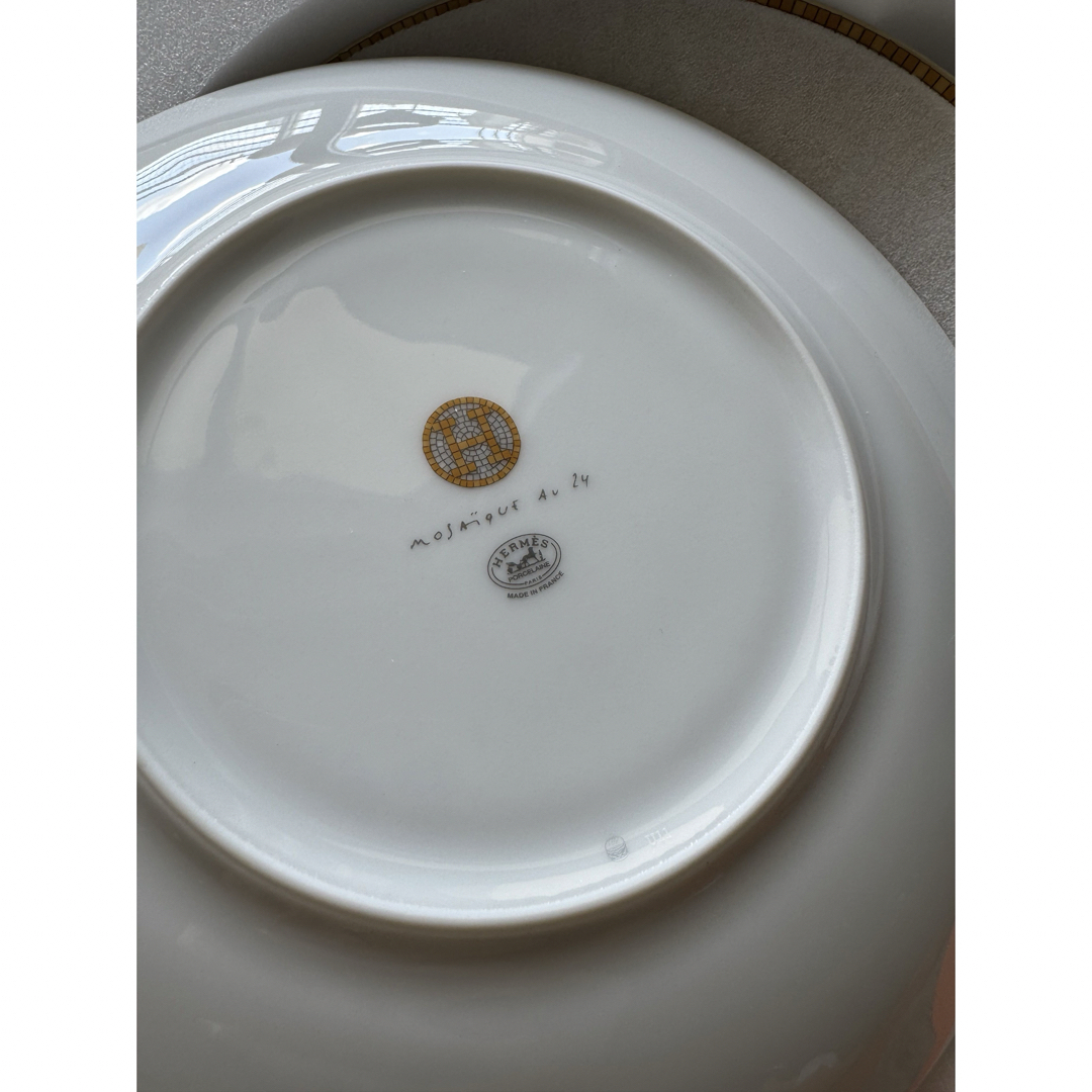HERMES - エルメス お皿2枚セット 〈モザイク 24〉ゴールドの HERMES - エルメス お皿2枚セット 〈モザイク 24〉ゴールドの