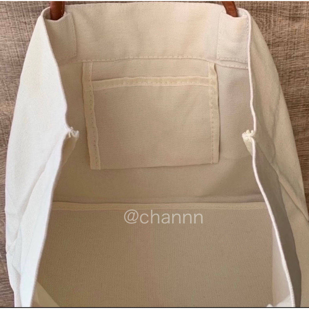 ビッグキャンバストートバッグ ホワイト きなり色 シンプル 大容量 即購入OK レディースのバッグ(トートバッグ)の商品写真