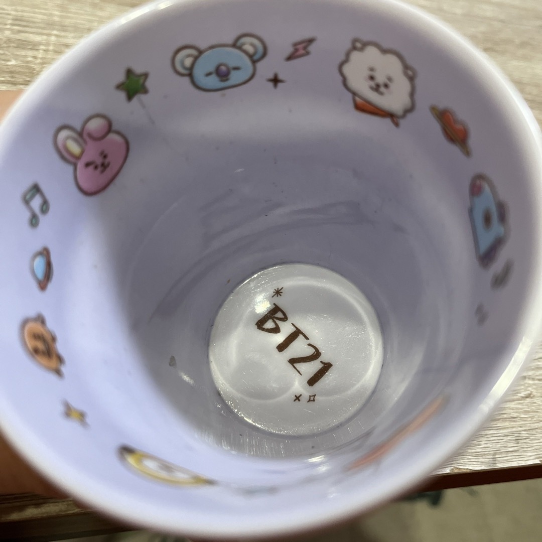 BT21メラミンカップ キッズ/ベビー/マタニティのこども用ファッション小物(靴下/タイツ)の商品写真