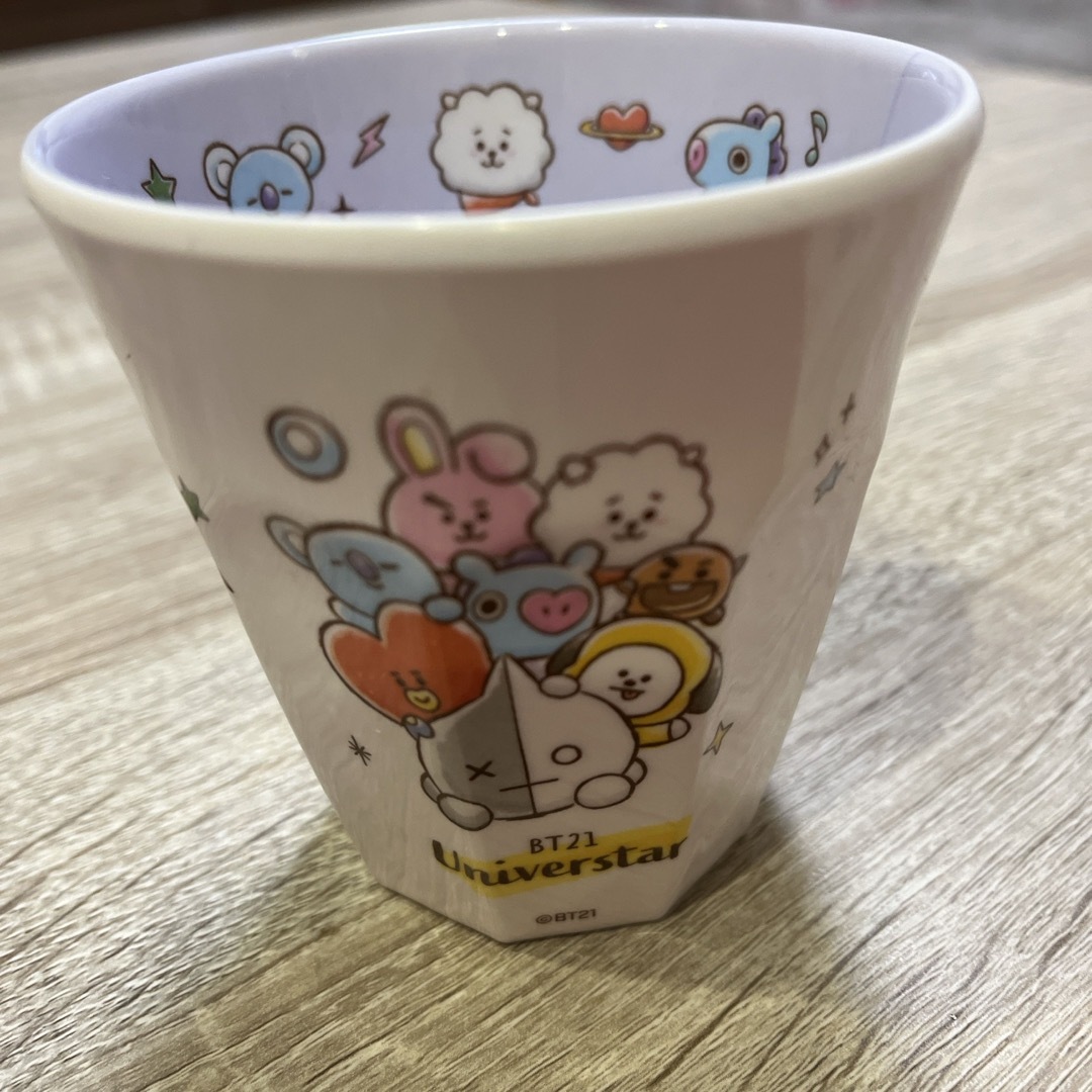 BT21メラミンカップ キッズ/ベビー/マタニティのこども用ファッション小物(靴下/タイツ)の商品写真