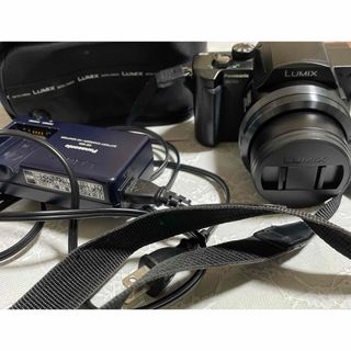 パナソニック(Panasonic)のPanasonic LUMIX FZ DMC-FZ10- ルミックス　カメラ(デジタル一眼)