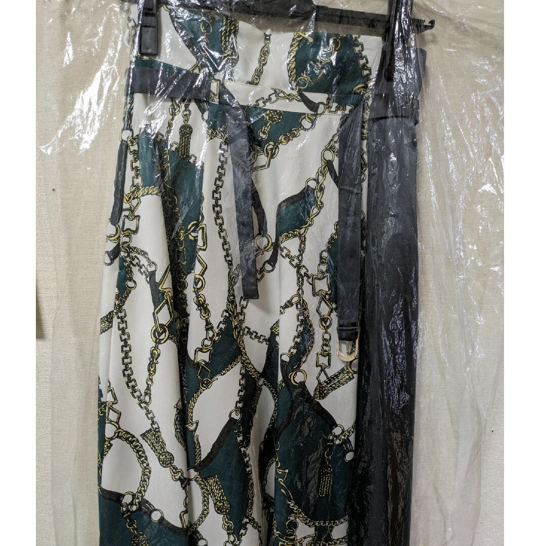 Mystrada(マイストラーダ)の美品マイストラーダ✨スカーフ柄スカート レディースのスカート(ひざ丈スカート)の商品写真