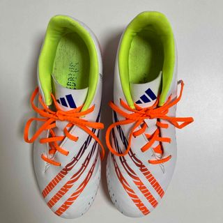 アディダスadidas  PREDATOR少年サッカースパイク