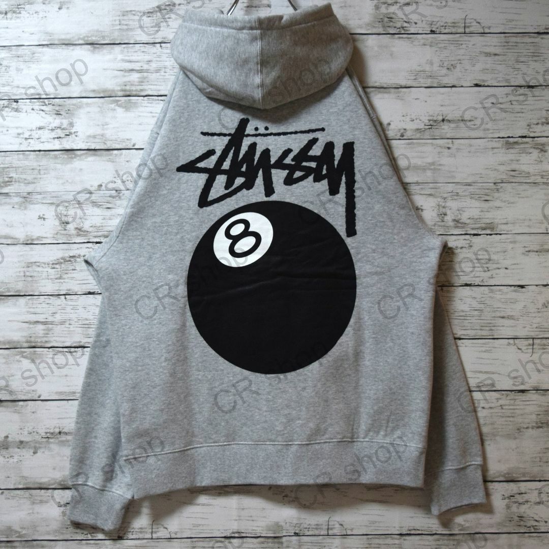 STUSSY(ステューシー)の【ステューシー】正規・新品タグ　ビッグロゴ　8ボール　グレー　M　パーカー メンズのトップス(パーカー)の商品写真