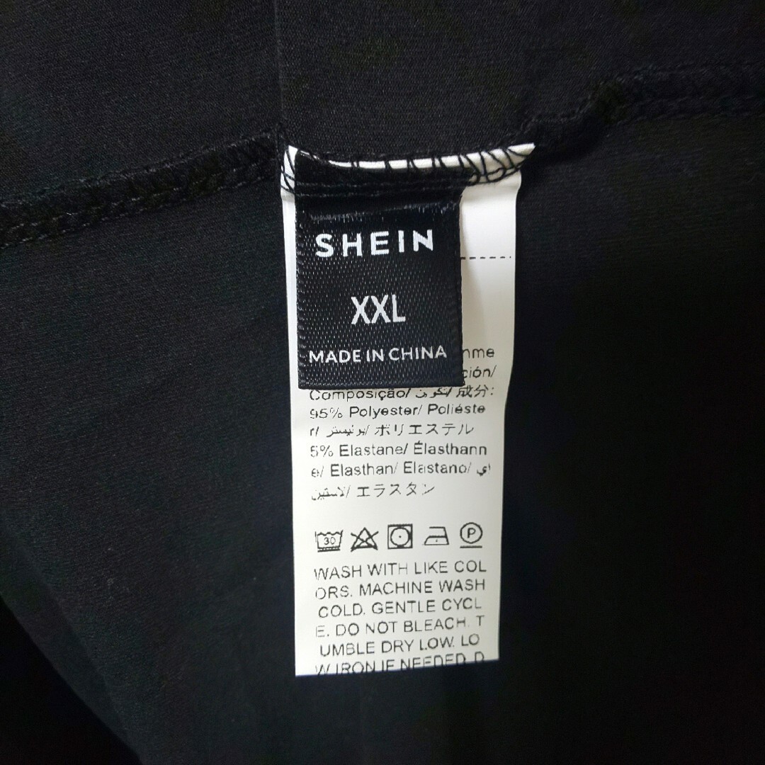 SHEIN(シーイン)の新品 XXL SHEIN 半袖Tシャツ 黒 3L 大きいサイズ トップス 半袖 メンズのトップス(Tシャツ/カットソー(半袖/袖なし))の商品写真