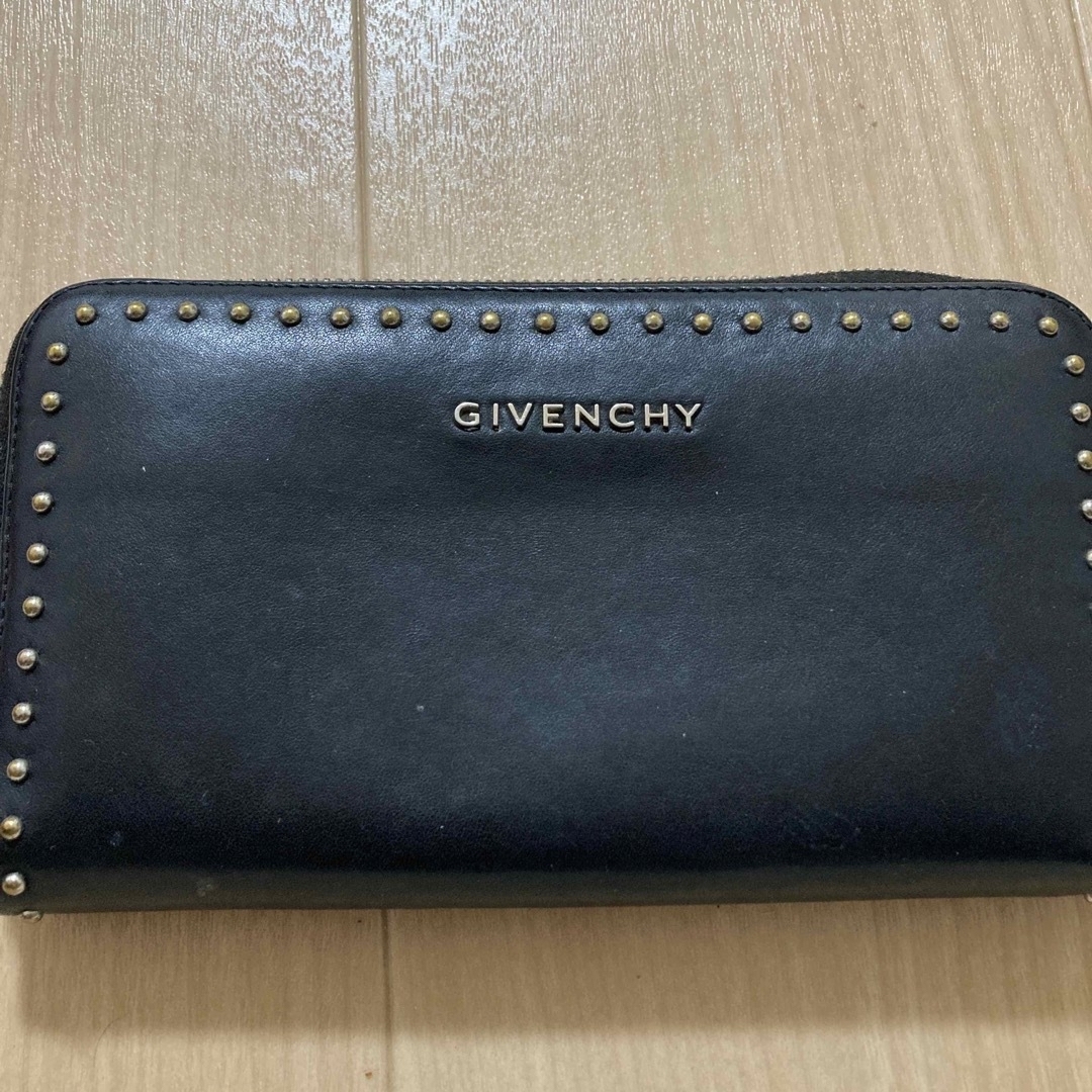 GIVENCHY(ジバンシィ)の大幅値下げジバンシー レディースのファッション小物(財布)の商品写真