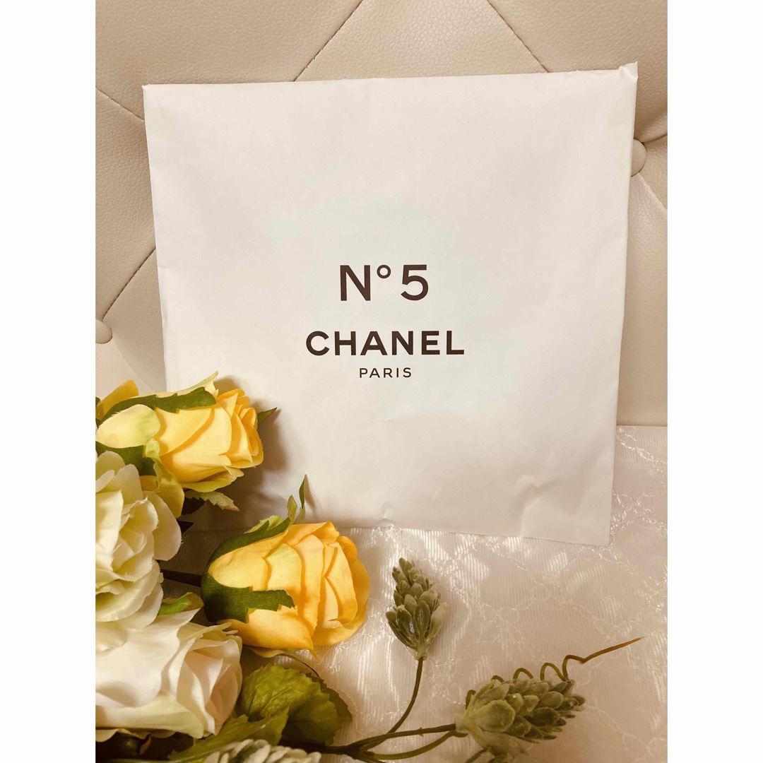 CHANEL(シャネル)の限定レア【CHANEL】N°5 ファクトリー５　限定　ノベルティーバッグ レディースのバッグ(ショルダーバッグ)の商品写真