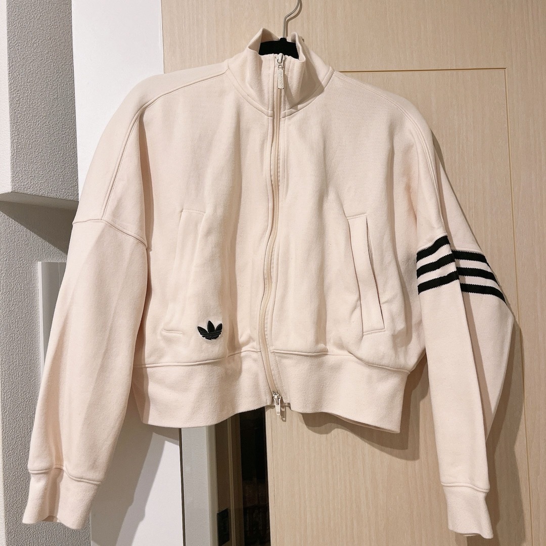 Originals（adidas）(オリジナルス)の☆美品【adidas originals】ジャージ クロップド丈 S レディースのトップス(トレーナー/スウェット)の商品写真