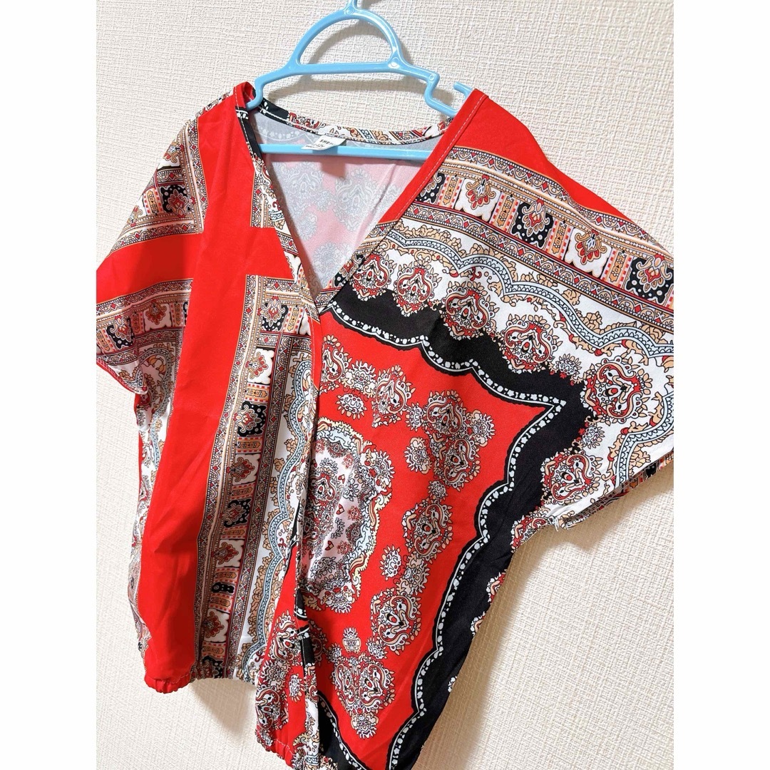 SHEIN(シーイン)の新品★SHEIN 柄トップス 150〜 キッズ/ベビー/マタニティのキッズ服女の子用(90cm~)(Tシャツ/カットソー)の商品写真