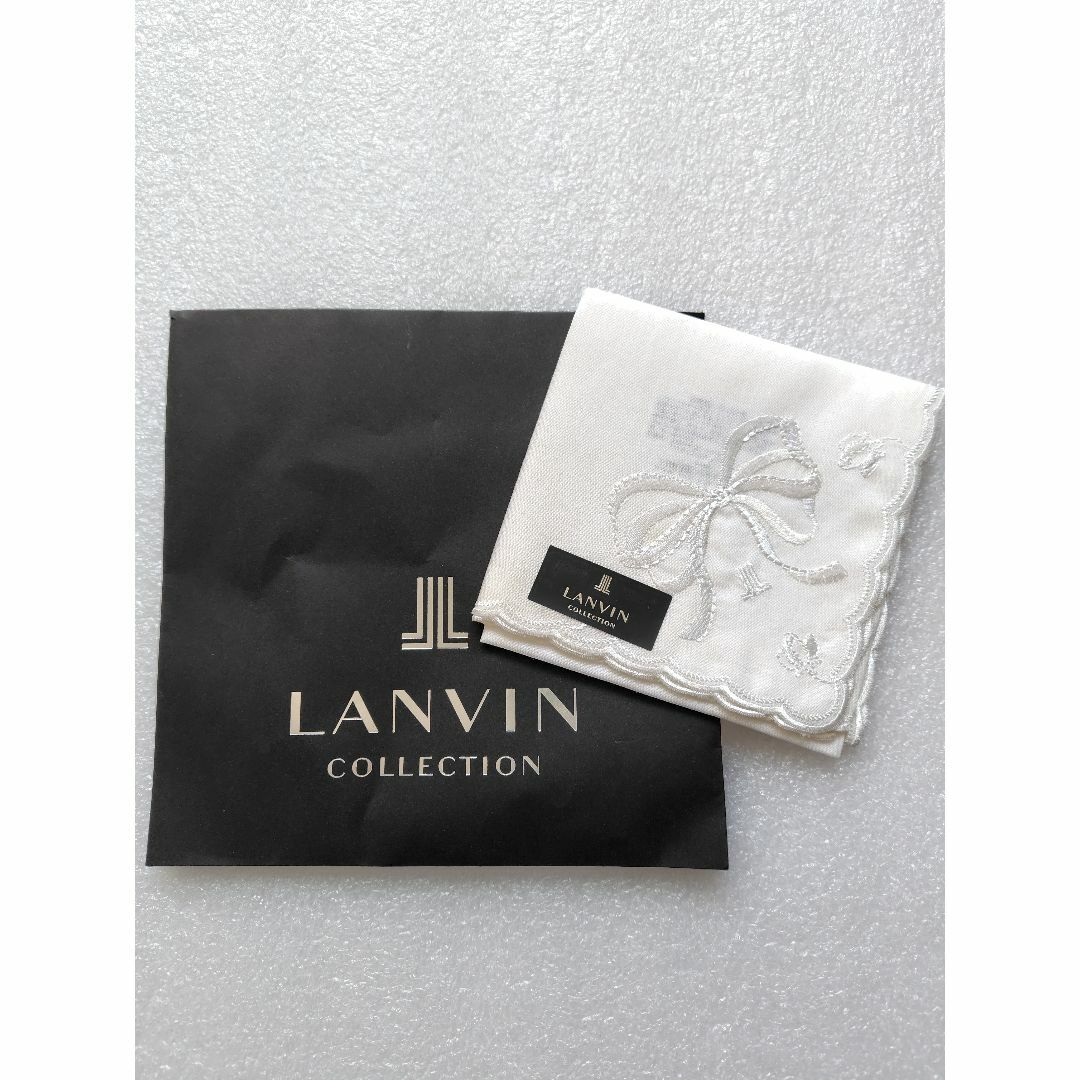 LANVIN(ランバン)の【新品·未使用】LANVIN　ハンカチ レディースのファッション小物(ハンカチ)の商品写真