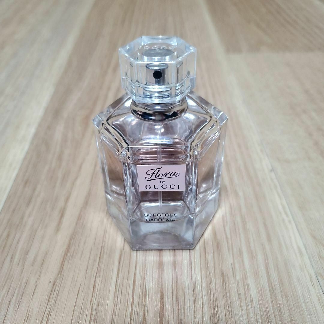 Gucci(グッチ)のGUCCI フローラ　バイグッチ　オードトワレ　50ml　ガーデンゴージャス コスメ/美容の香水(香水(女性用))の商品写真