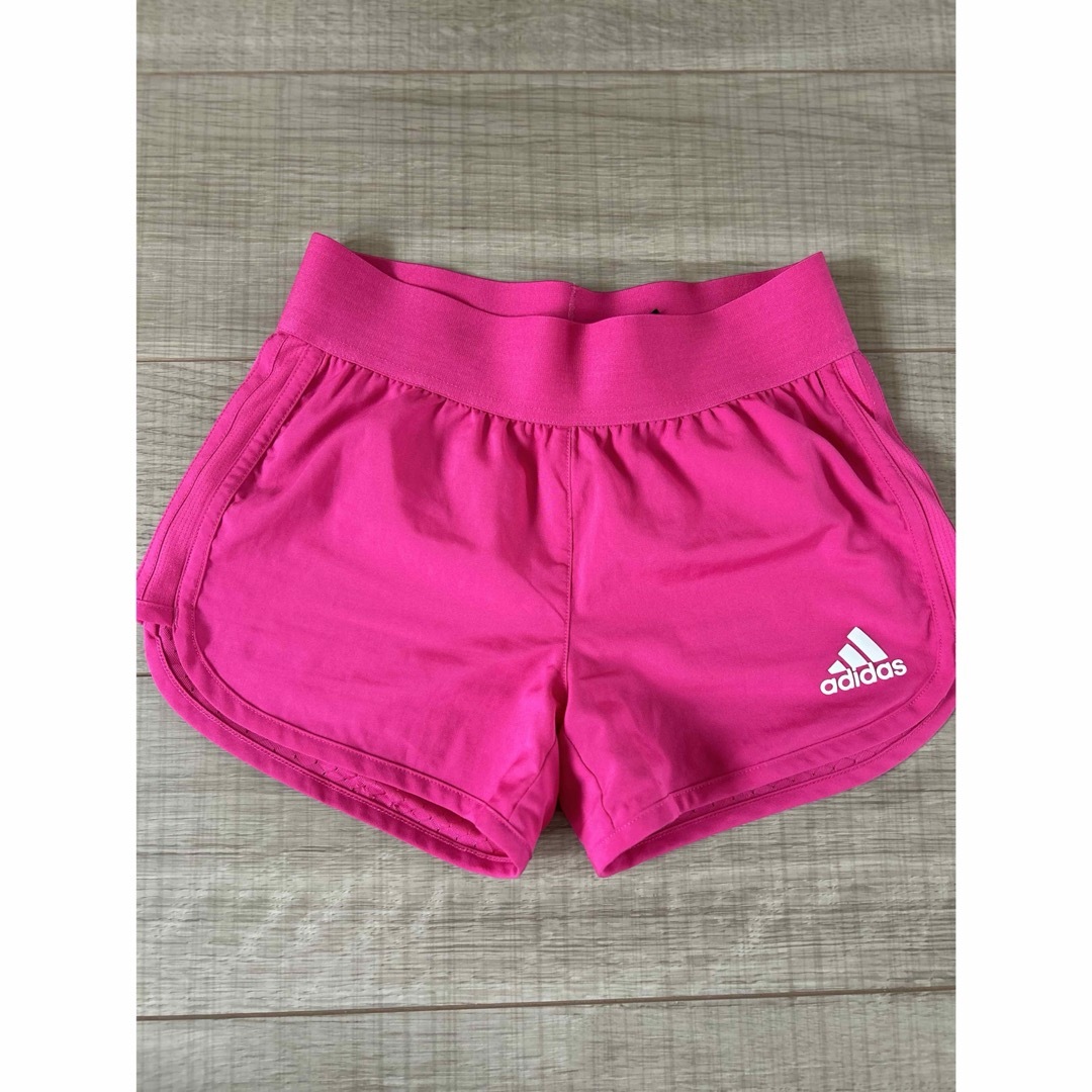 adidas(アディダス)のadidas スポーツウェア　130 キッズ/ベビー/マタニティのキッズ服女の子用(90cm~)(その他)の商品写真