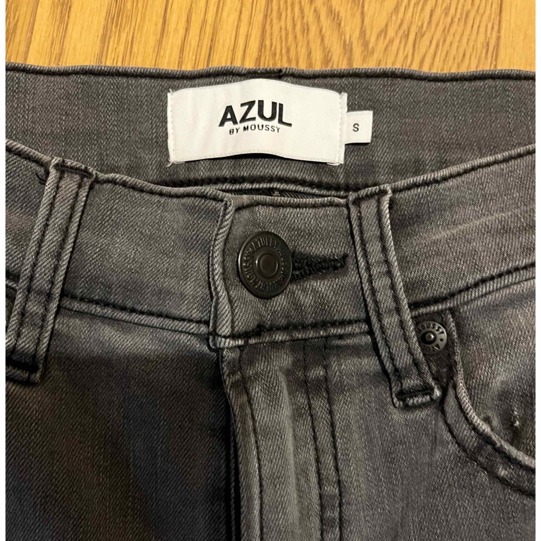 AZUL by moussy(アズールバイマウジー)のAZUL BY MOUSSY ライトデニムスリムストレート メンズのパンツ(デニム/ジーンズ)の商品写真