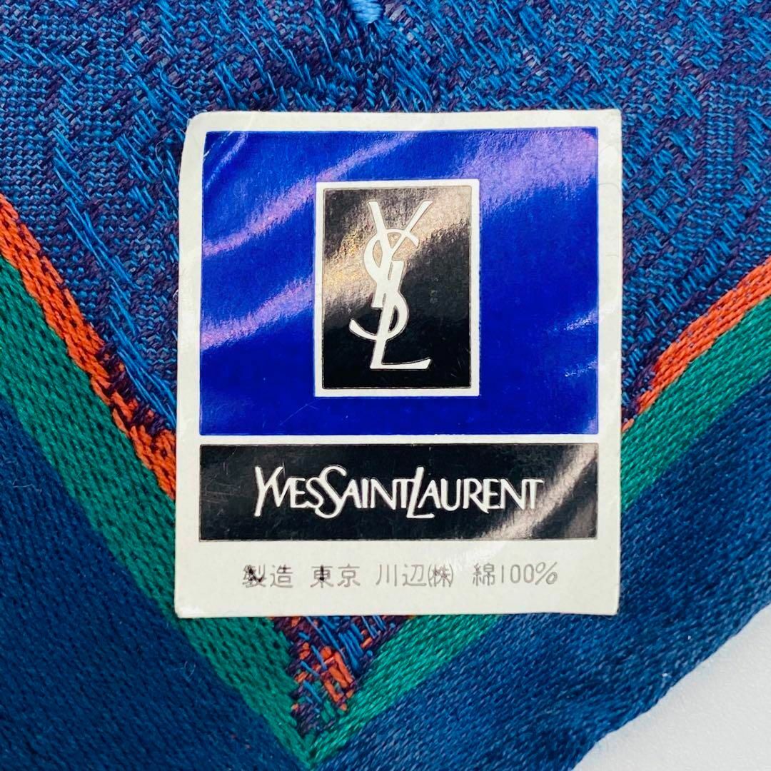 Yves Saint Laurent(イヴサンローラン)の未使用品 ★イヴサンローラン★ ハンカチ メンズ チェック ペイズリー ネイビー メンズのファッション小物(ハンカチ/ポケットチーフ)の商品写真