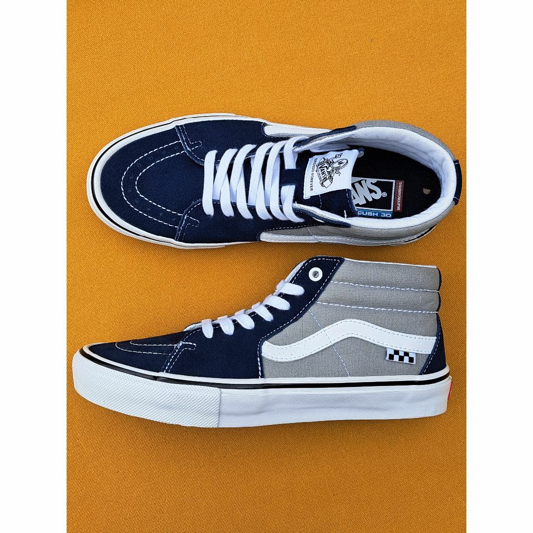 VANS(ヴァンズ)のバンズ VANS SKATE GROSSO MID 26,5cm Dress B メンズの靴/シューズ(スニーカー)の商品写真