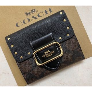 コーチ(COACH)の[新品未使用] ✨COACHスタッズシグネチャー柄✨二つ折り財布　ミニ財布(財布)