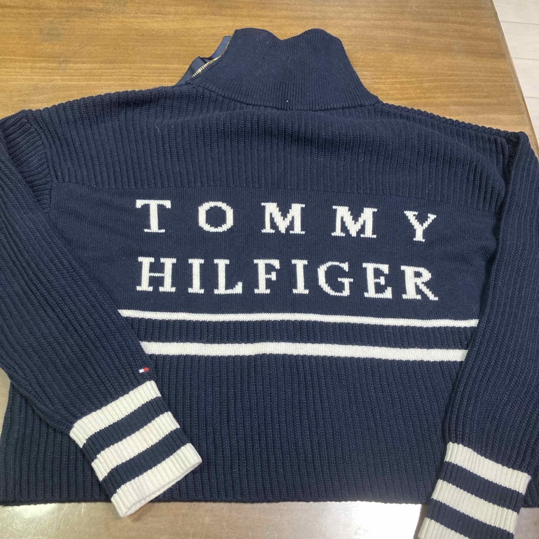 TOMMY HILFIGER(トミーヒルフィガー)のトミーフィルヒィガー　ニット レディースのトップス(ニット/セーター)の商品写真