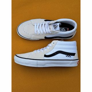 ヴァンズ(VANS)のバンズ VANS SKATE GROSSO MID 27,0cm Wht/Blk(スニーカー)