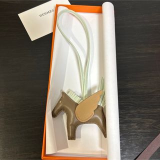 Hermes - エルメス チャーム プティアッシュ Petit h コケード Hermes - エルメス チャーム プティアッシュ Petit h コケード