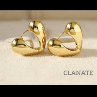 新品未使用　トライアングルピアス【CLANATE/クランテ】ゴールドゴールド