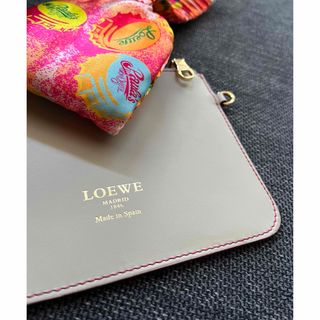 ロエベ(LOEWE)の【単品 ファスナーポーチのみ】LOEVE ロエベ(ポーチ)