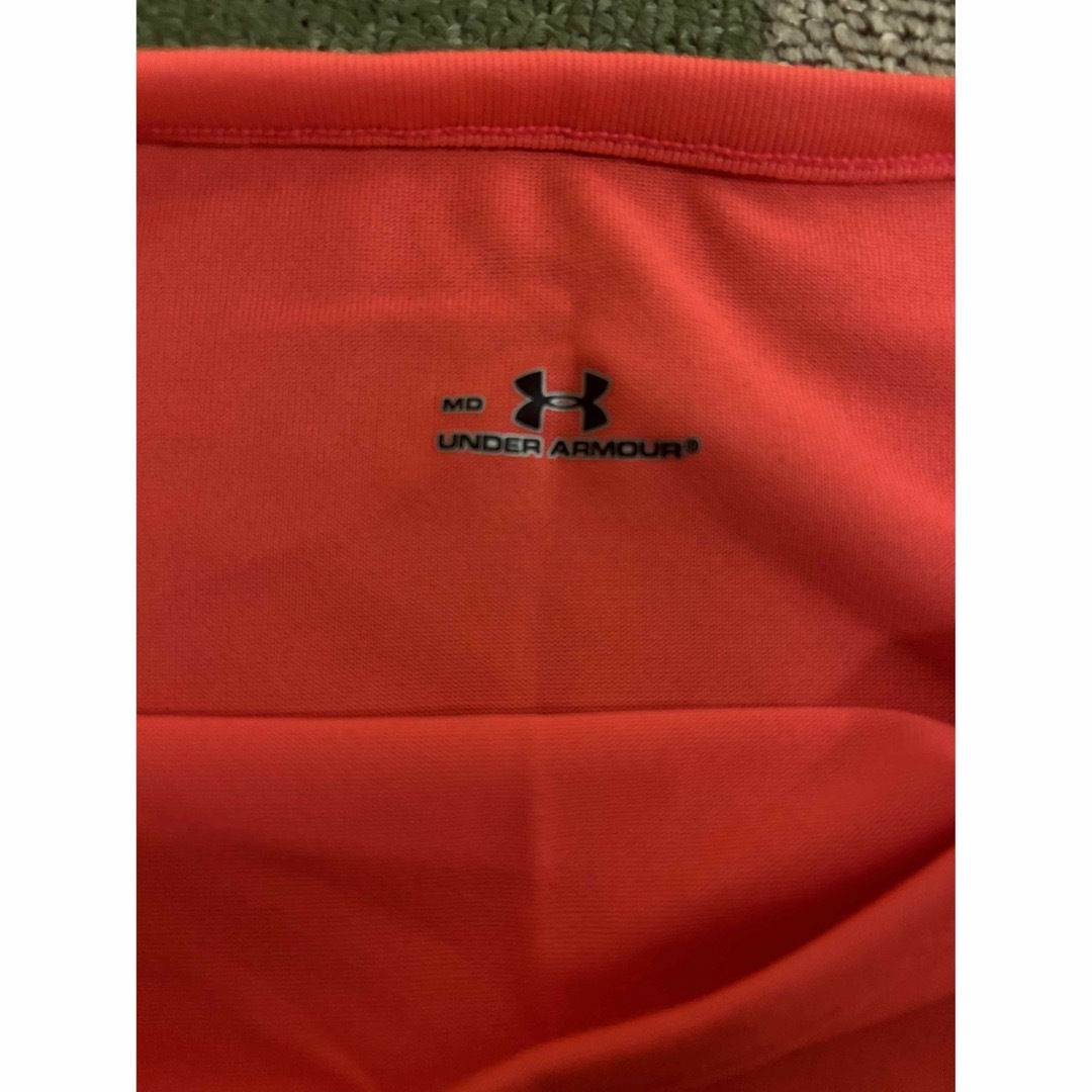 UNDER ARMOUR(アンダーアーマー)のアンダーアーマー　　お買い得 レディースのトップス(Tシャツ(長袖/七分))の商品写真