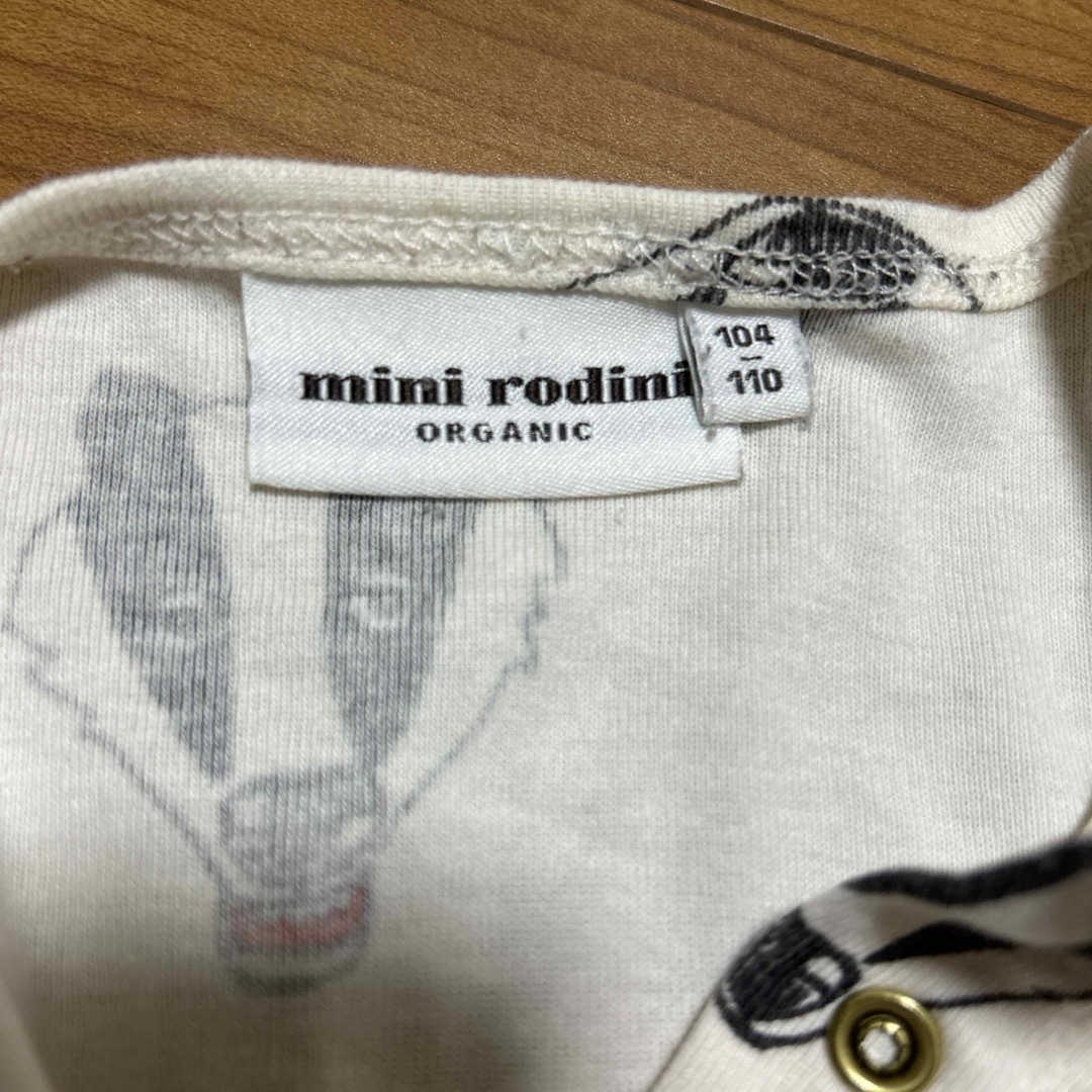 こども ビームス(コドモビームス)のmini rodini アナグマロンT サイズ104-110 キッズ/ベビー/マタニティのキッズ服男の子用(90cm~)(Tシャツ/カットソー)の商品写真