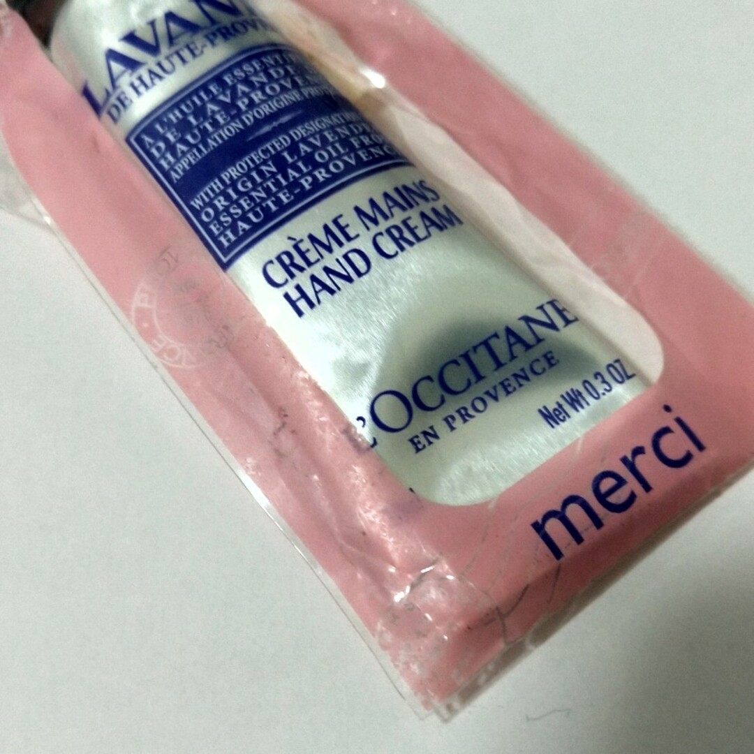 L'OCCITANE(ロクシタン)のロクシタン ハンドクリーム10ml【 新品未開封 】 コスメ/美容のコスメ/美容 その他(その他)の商品写真