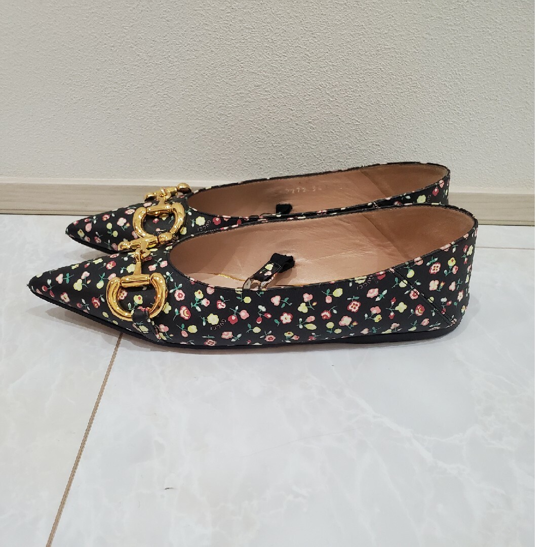 Gucci(グッチ)のGUCCI花柄ローヒール34 レディースの靴/シューズ(バレエシューズ)の商品写真