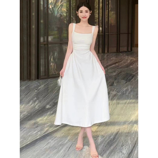 白いドレス(その他)