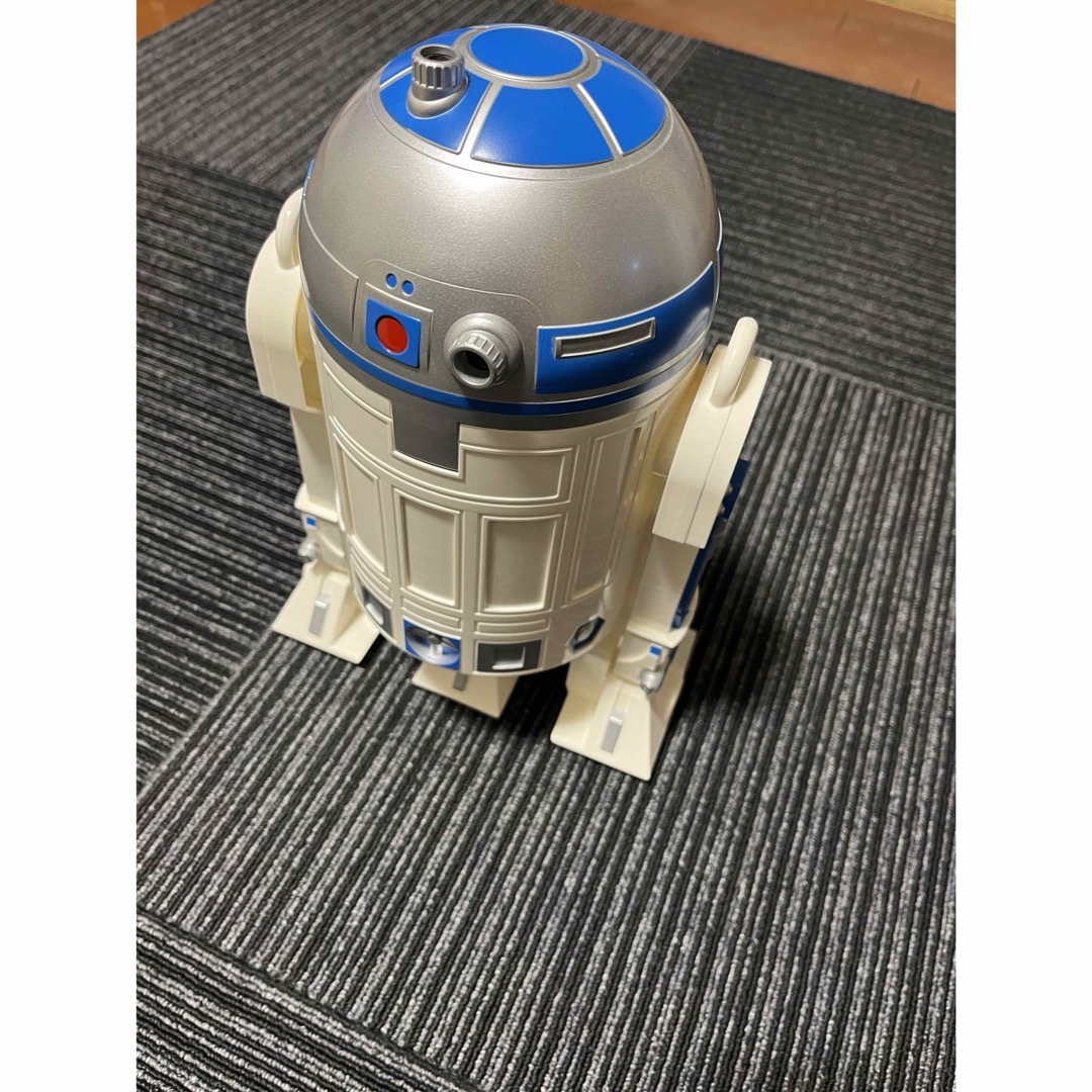 Disney(ディズニー)のディズニー ポップコーンバケット スターウォーズ R2D2 エンタメ/ホビーのおもちゃ/ぬいぐるみ(キャラクターグッズ)の商品写真