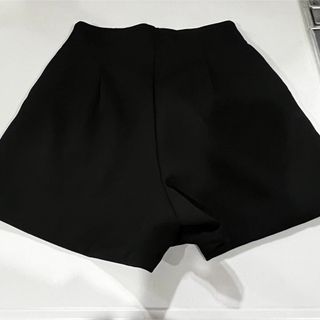 グレイル(GRL)のグレイル　タックハイウエストショートパンツ(ショートパンツ)