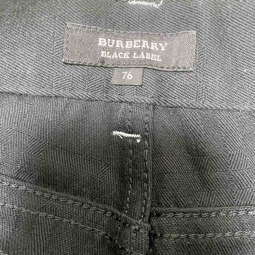 BURBERRY BLACK LABEL(バーバリーブラックレーベル)のバーバリーブラックレーベル　デニムパンツ　シャドーノバチェック　ブラック　W76 メンズのパンツ(デニム/ジーンズ)の商品写真