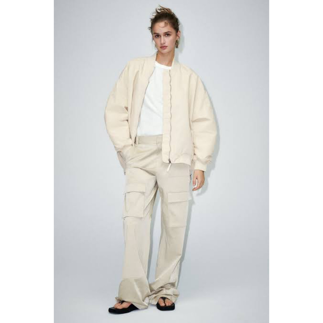 ZARA(ザラ)のZARA ウォーターレペレント オーバーサイズ ボンバージャケット レディースのジャケット/アウター(ブルゾン)の商品写真