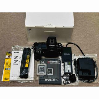 ニコン(Nikon)のニコン(Nikon)z6ボディー ソニー製64GBXQDカードとカードリーダー付(ミラーレス一眼)