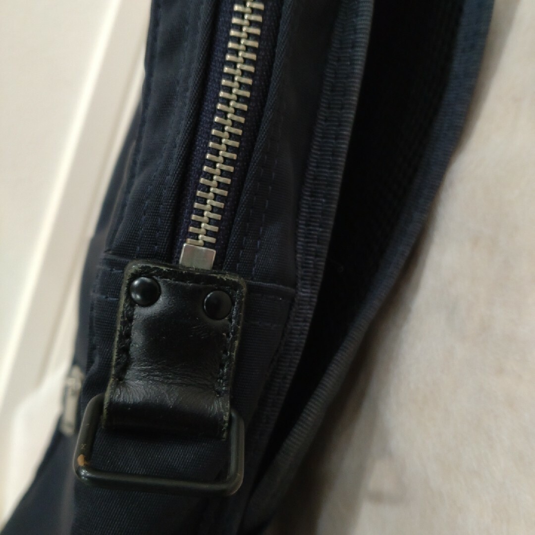 PORTER(ポーター)のPORTER LIFT スリングショルダー ネイビー ポーター リフト メンズのバッグ(ショルダーバッグ)の商品写真