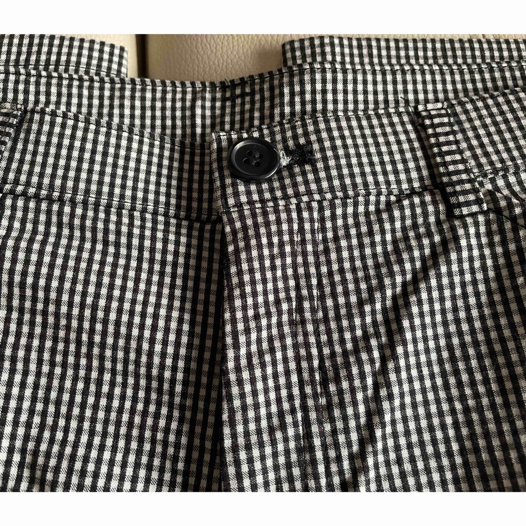 レディース服　ズボン　大きいサイズ　４Ｌ　新品未使用品タグ付き　ふくよかな方用 レディースのパンツ(カジュアルパンツ)の商品写真