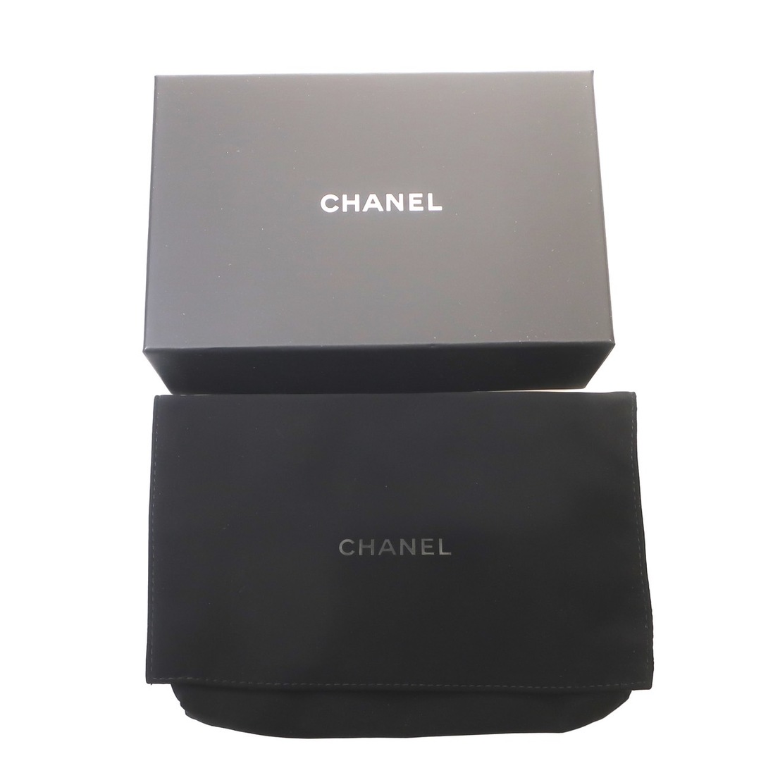 CHANEL(シャネル)の【極美品】CHANEL シャネル マトラッセ チェーンウォレット ココマーク ラムスキン ショルダーバッグ ブラック 黒 ゴールド金具 レディース 長財布 メンズのファッション小物(ウォレットチェーン)の商品写真