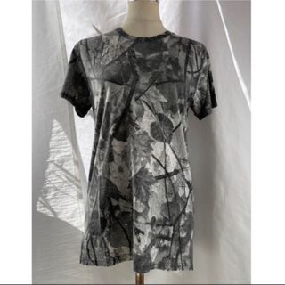 BALMAIN グレー柄Tシャツ Y56