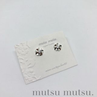 フラワースタッドピアス(ピアス)