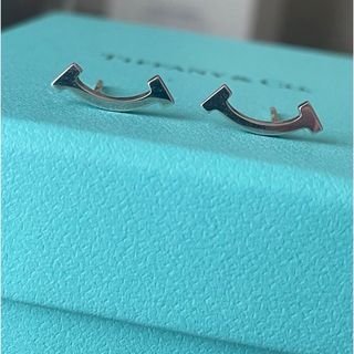 Tiffany & Co. - ティファニー　スマイル　ピアス