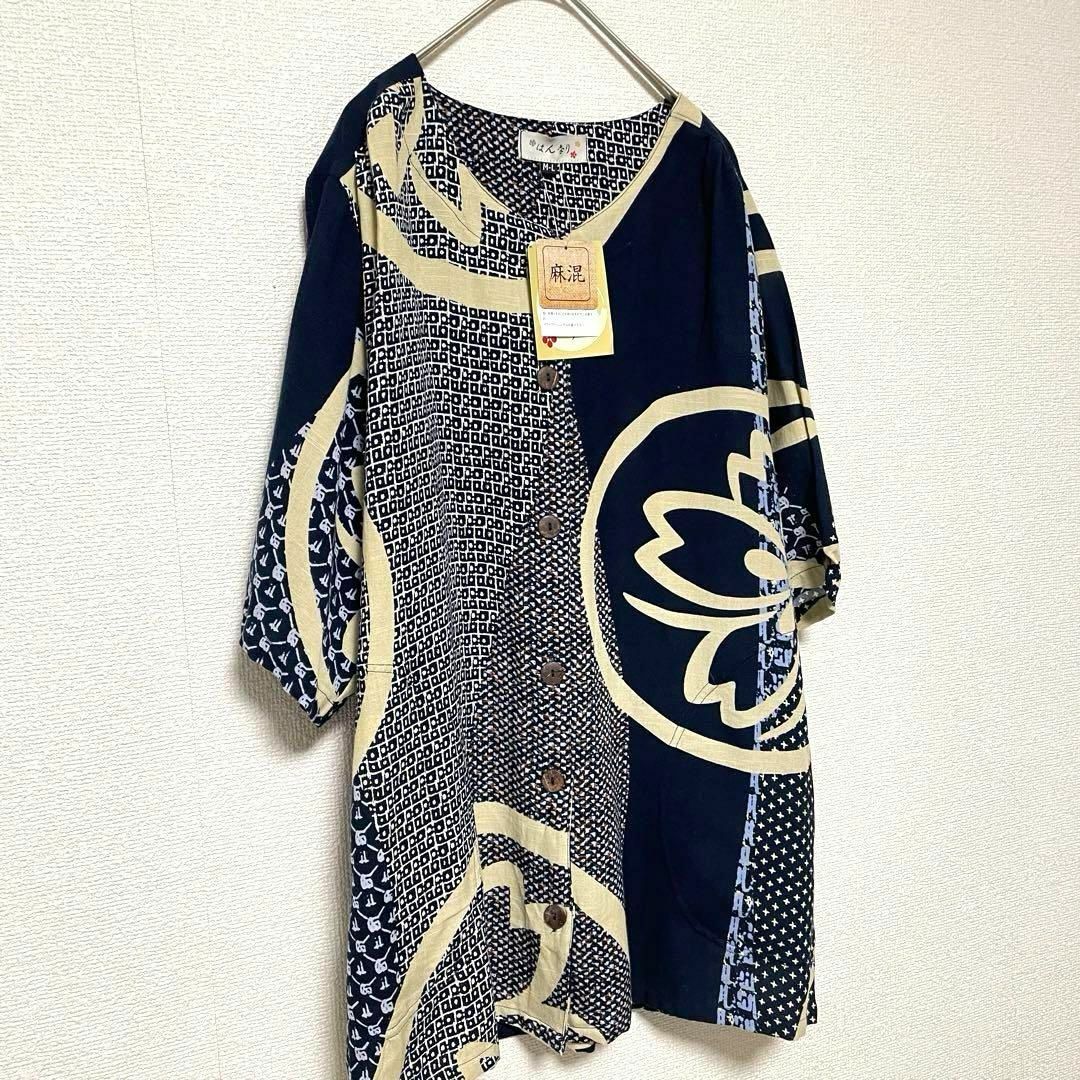 xx38 はんなり/新品/タグ付き/リネンカットソー/総柄/モダン和風/インド製 レディースのトップス(カットソー(長袖/七分))の商品写真